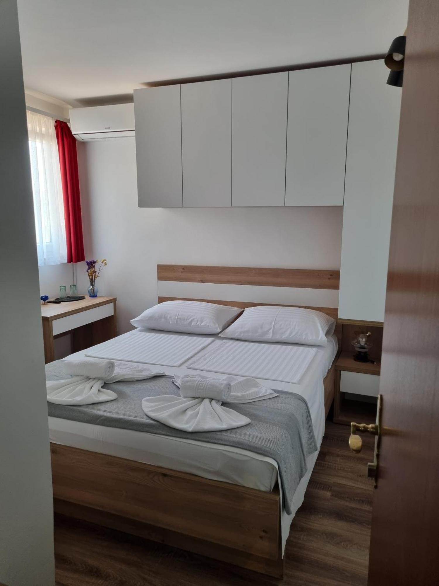 Bed And Breakfast Miramar Starigrad Paklenica Dış mekan fotoğraf