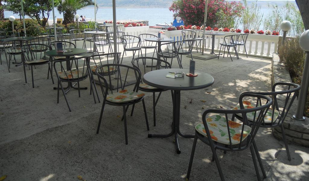 Bed And Breakfast Miramar Starigrad Paklenica Dış mekan fotoğraf