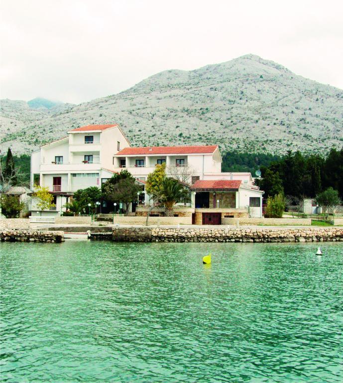 Bed And Breakfast Miramar Starigrad Paklenica Dış mekan fotoğraf